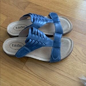 Taos Wonderful Women's Black Leather Sandals SZ 8